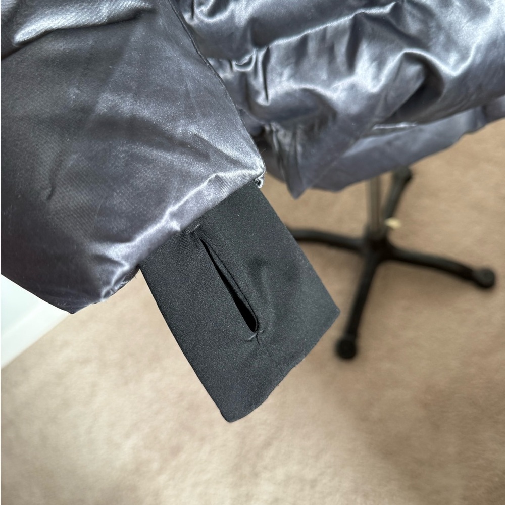 OROLAY Silver Parka - Picture 8 of 13